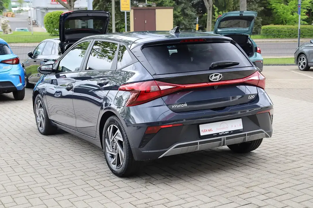 Hyundai i20 - Thumbnail 2