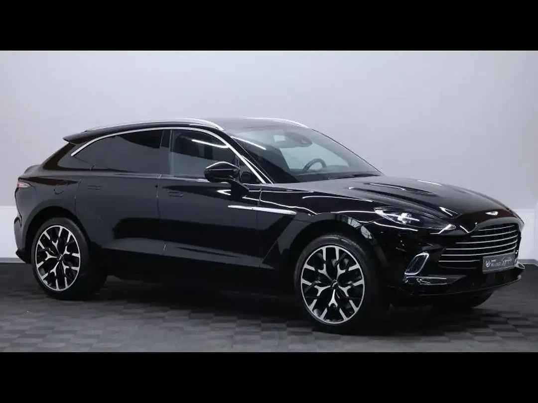 Aston Martin DBX - Thumbnail 3