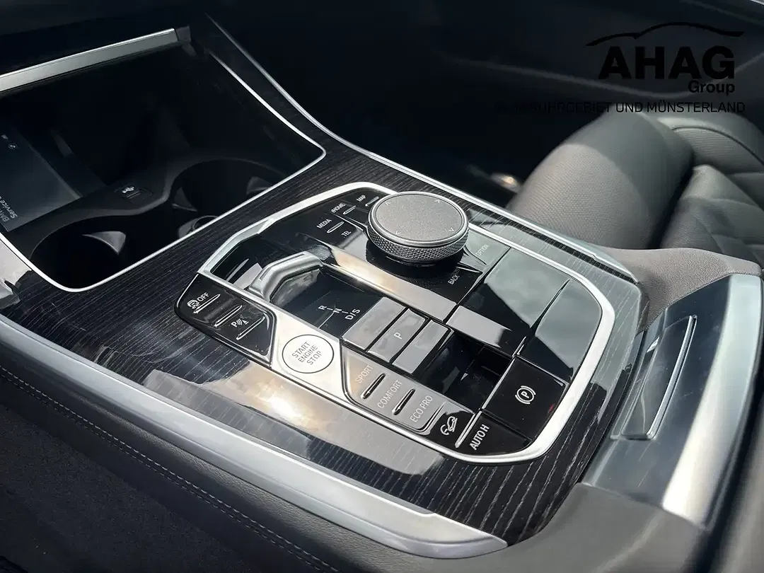 BMW X5 - Thumbnail 10