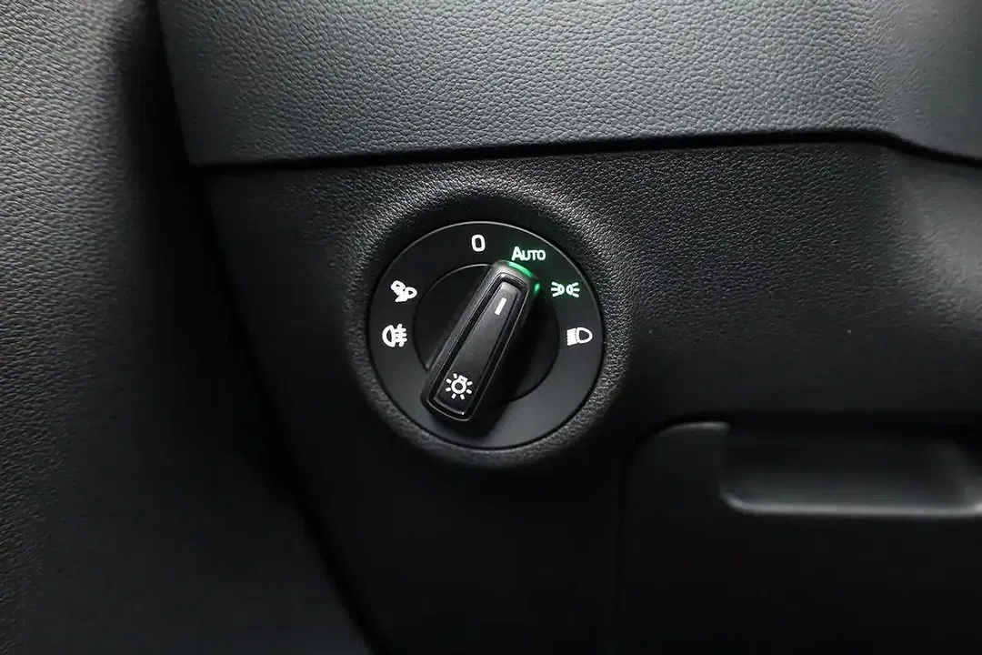 Skoda Karoq - Thumbnail 9