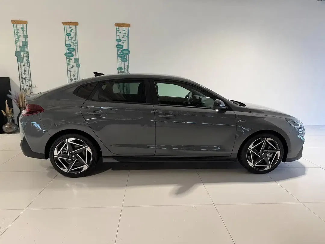 Hyundai i30 - Thumbnail 3
