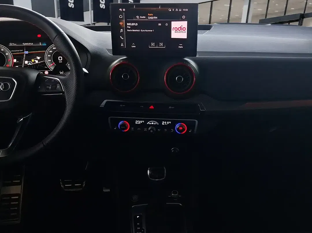 Audi Q2 - Thumbnail 11