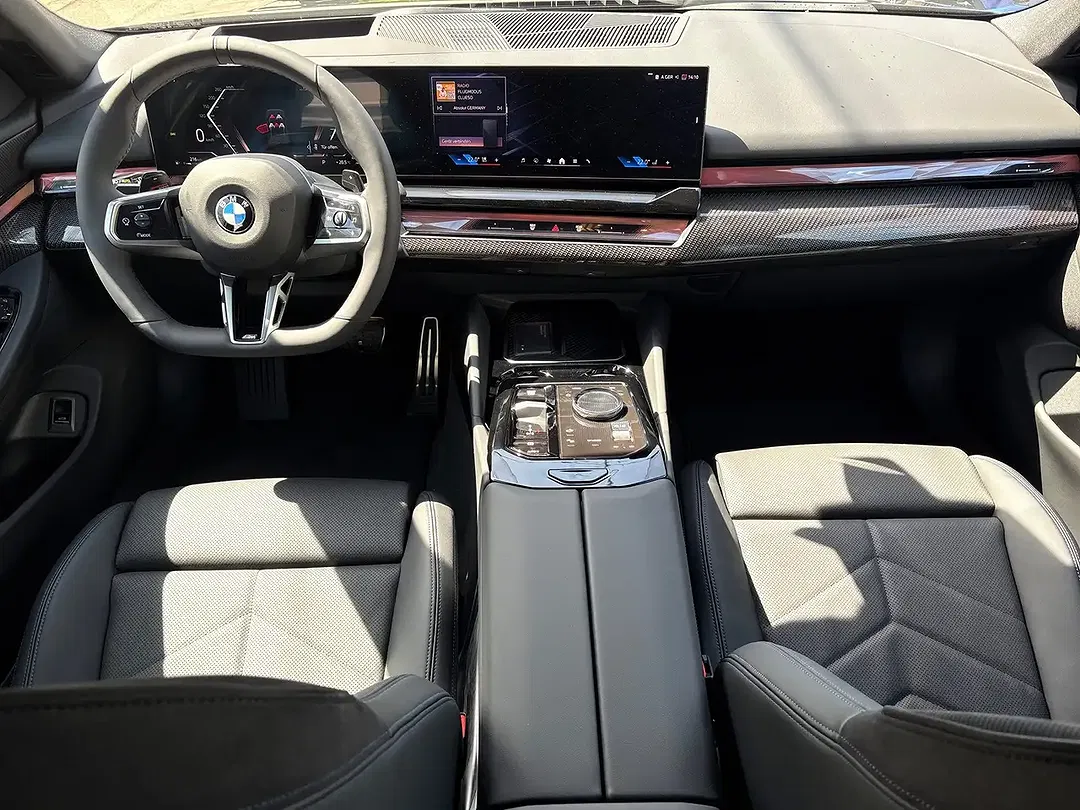 BMW 520 - Thumbnail 11