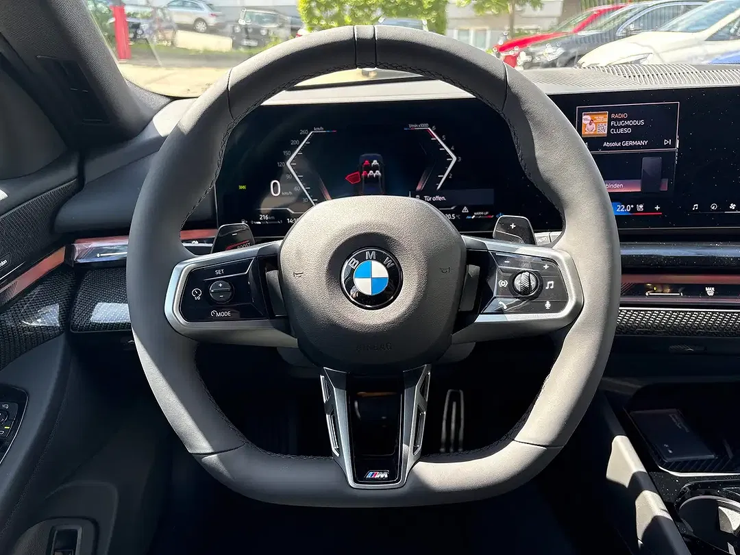 BMW 520 - Thumbnail 12