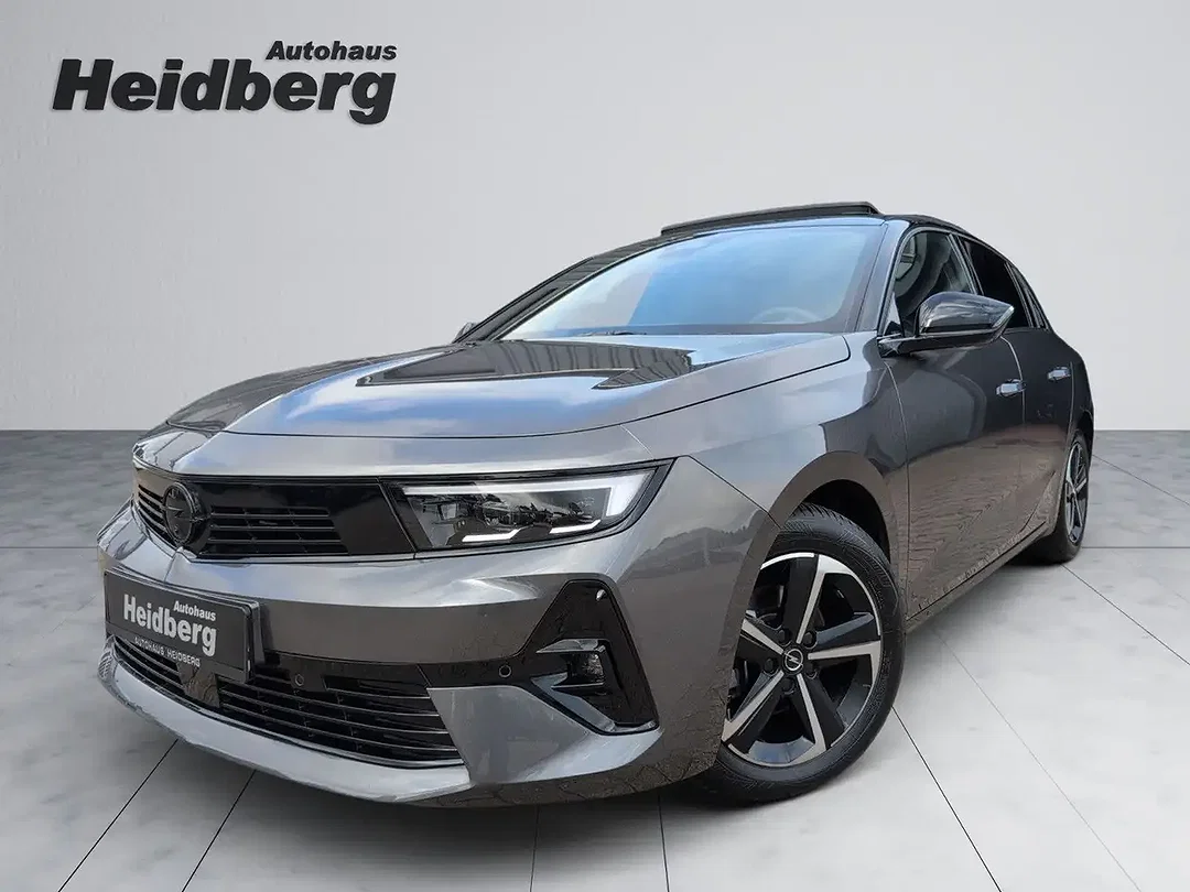 Opel Astra - Afbeelding 1