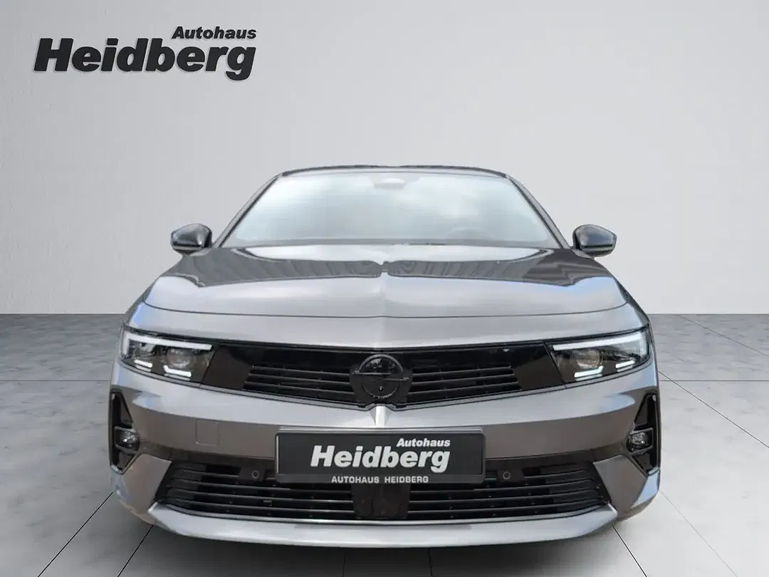 Opel Astra - Thumbnail 2