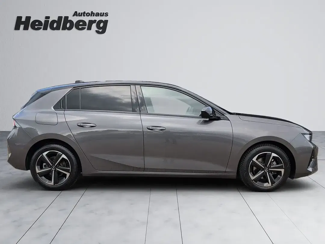 Opel Astra - Thumbnail 8