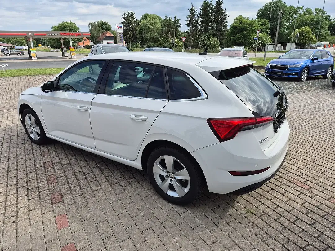 Skoda Scala - Thumbnail 4
