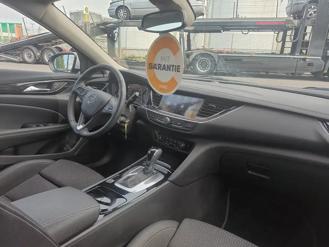 Opel Insignia - Thumbnail 11