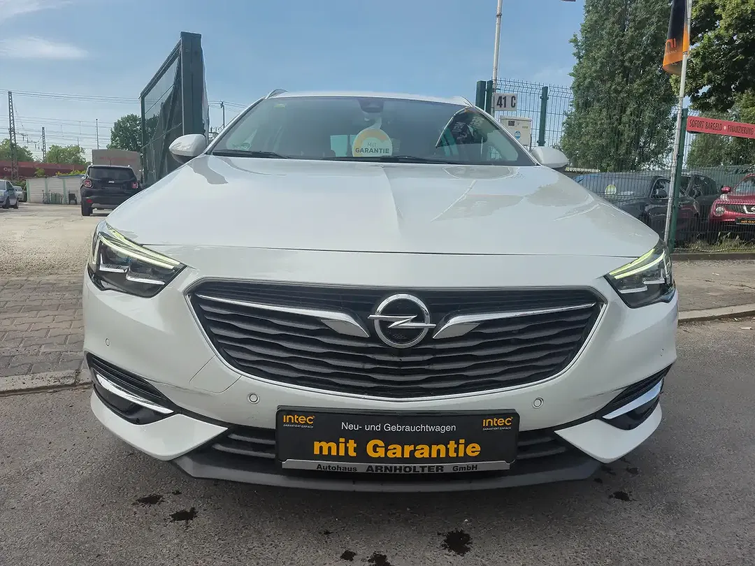 Opel Insignia - Thumbnail 2