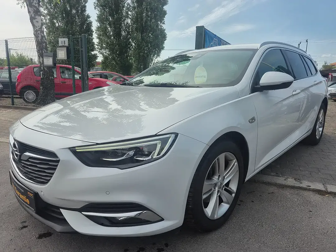 Opel Insignia - Thumbnail 3