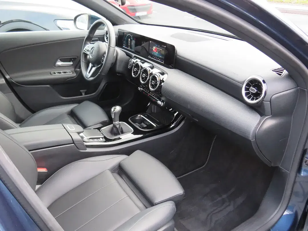 Mercedes-Benz A 200 - Thumbnail 10