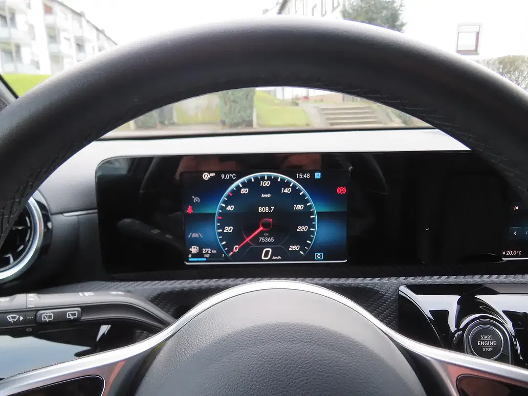 Mercedes-Benz A 200 - Thumbnail 15