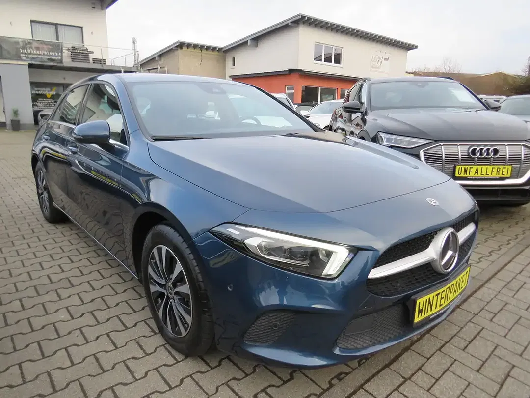 Mercedes-Benz A 200 - Thumbnail 3
