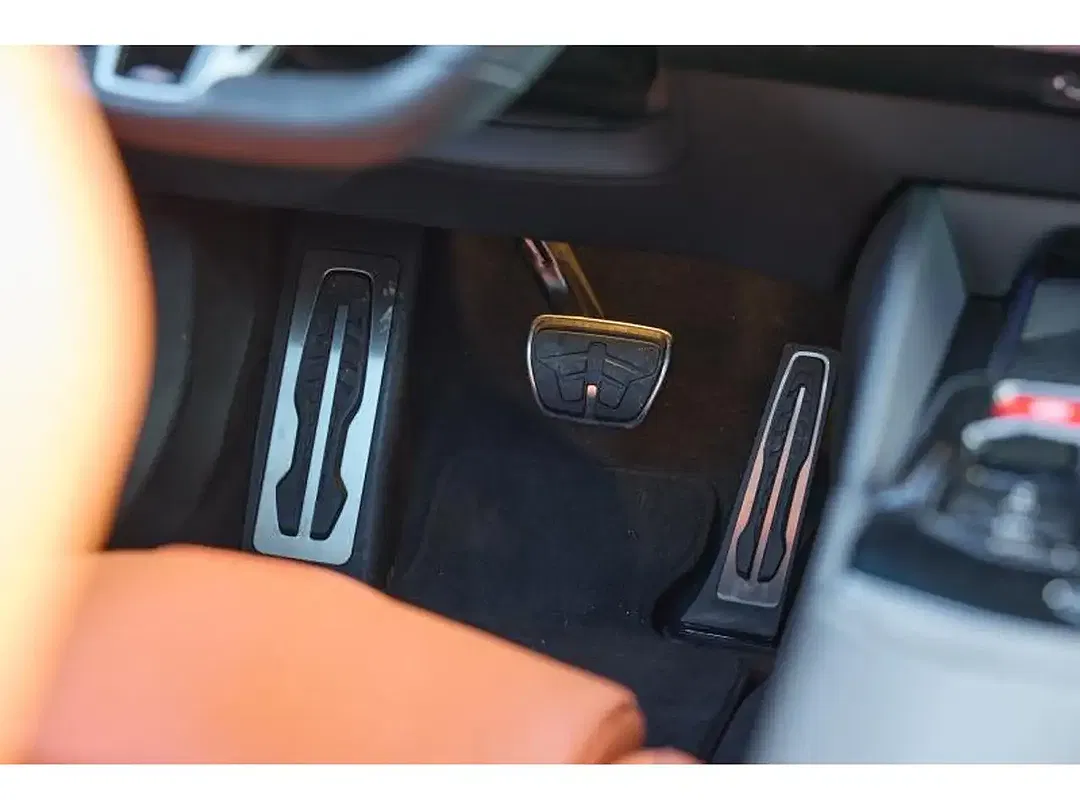 BMW M5 - Thumbnail 14