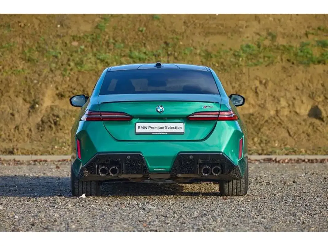 BMW M5 - Thumbnail 4