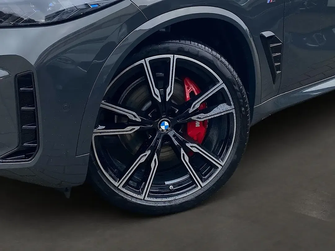 BMW X5 - Thumbnail 6