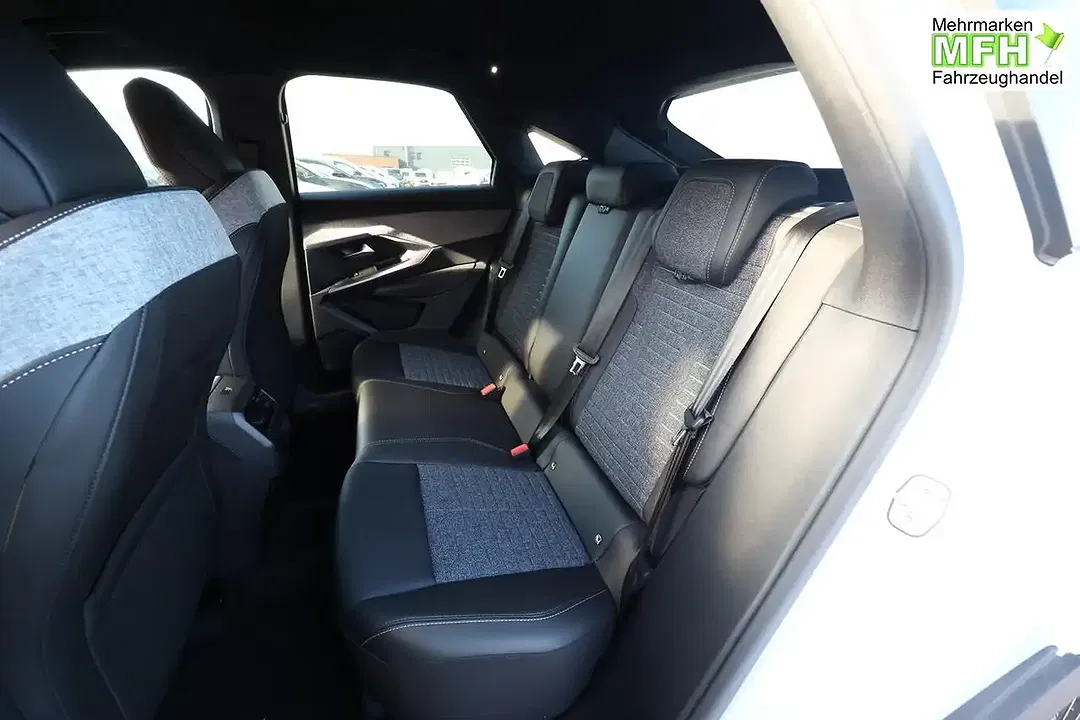 Peugeot 3008 - Thumbnail 9