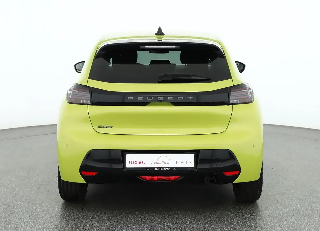 Peugeot 208 - Thumbnail 3