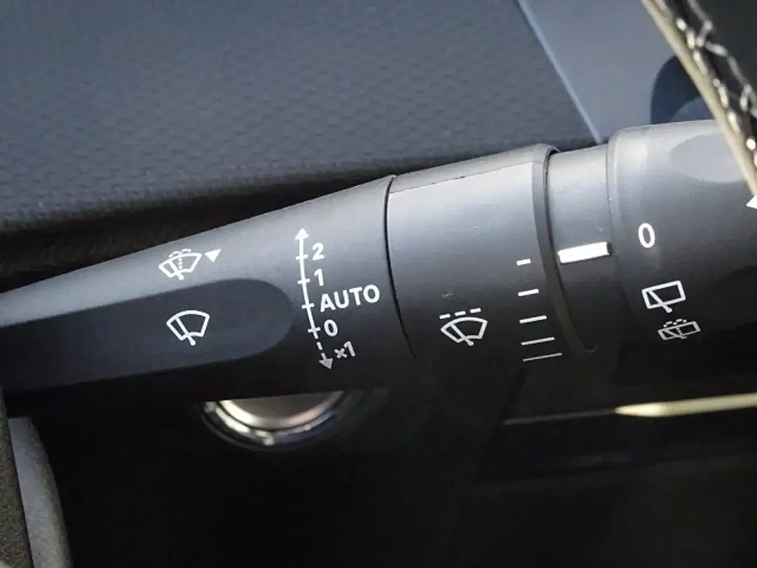 Opel Astra - Thumbnail 10