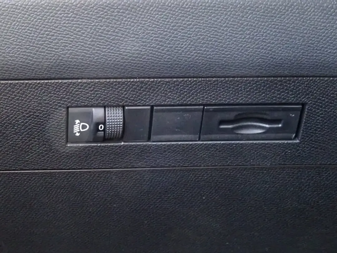 Opel Astra - Thumbnail 8