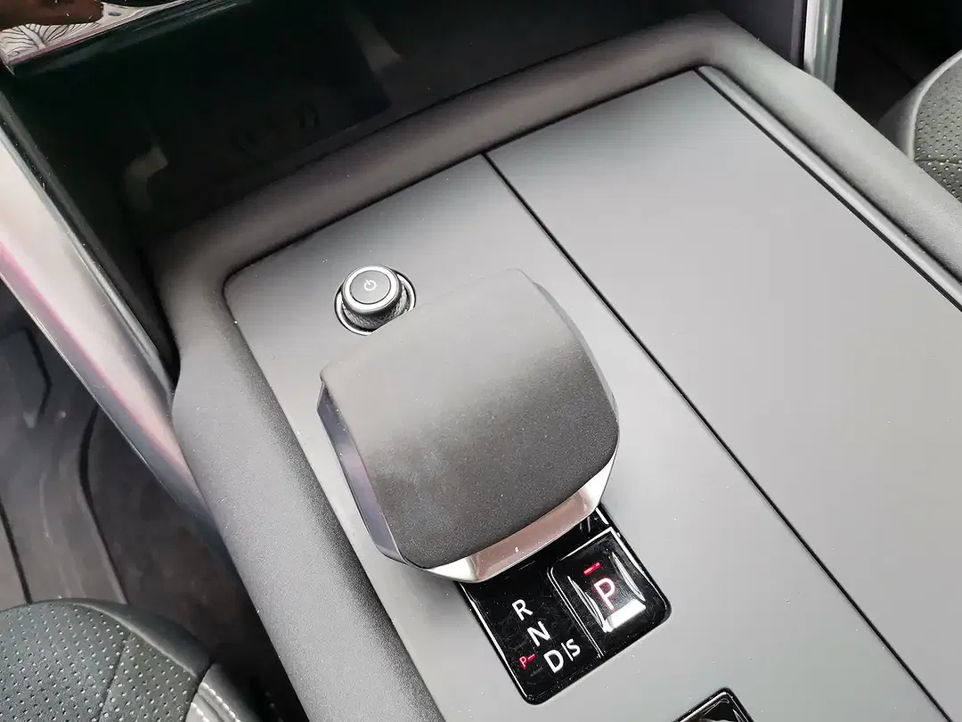 Land Rover Discovery - Thumbnail 13