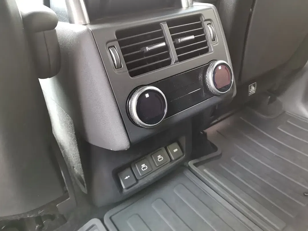 Land Rover Discovery - Thumbnail 15