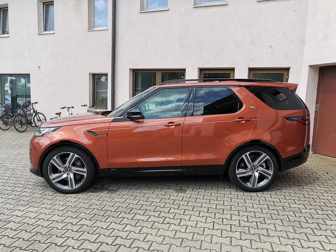 Land Rover Discovery - Thumbnail 3