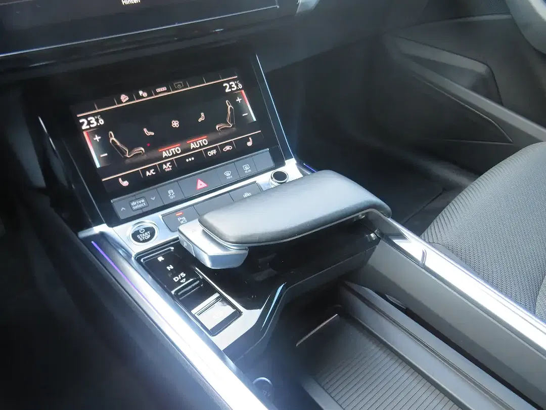Audi e-tron - Thumbnail 14