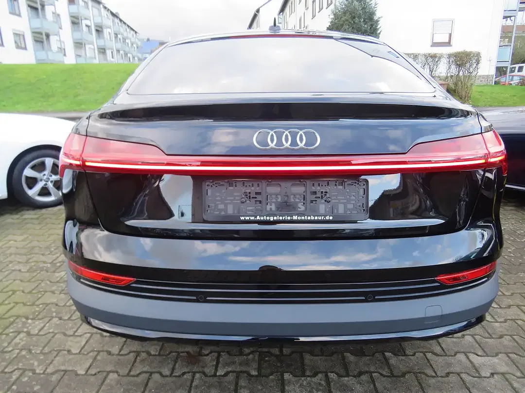 Audi e-tron - Thumbnail 5