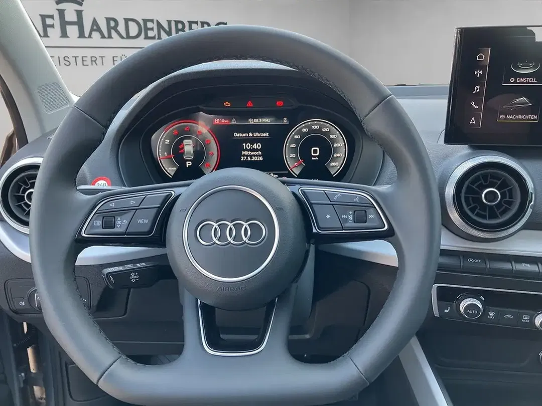 Audi Q2 - Thumbnail 12
