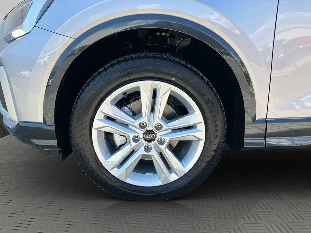 Audi Q2 - Thumbnail 3