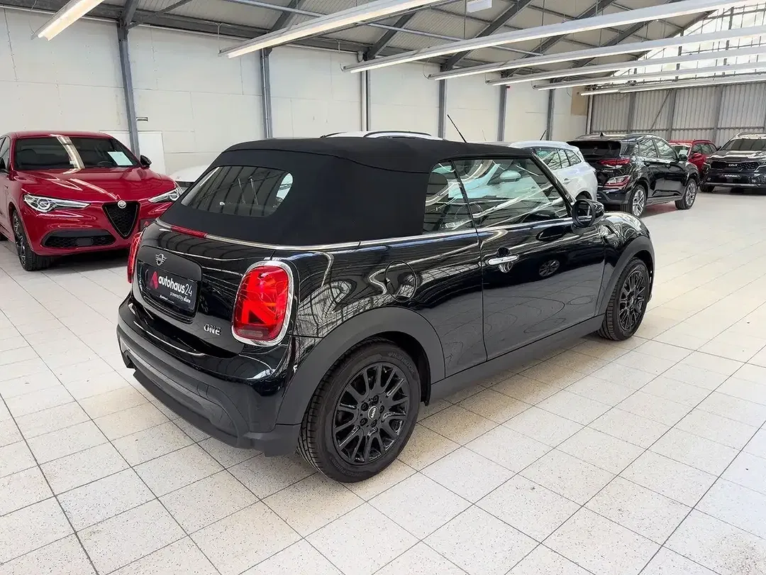 MINI One Cabrio - Thumbnail 5