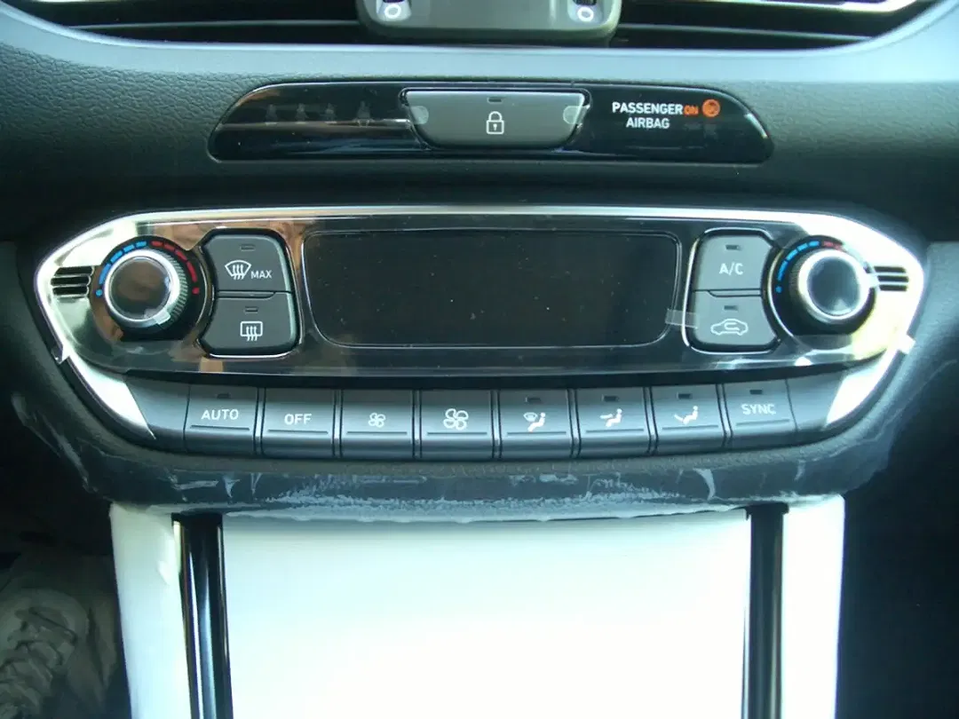 Hyundai i30 - Thumbnail 22