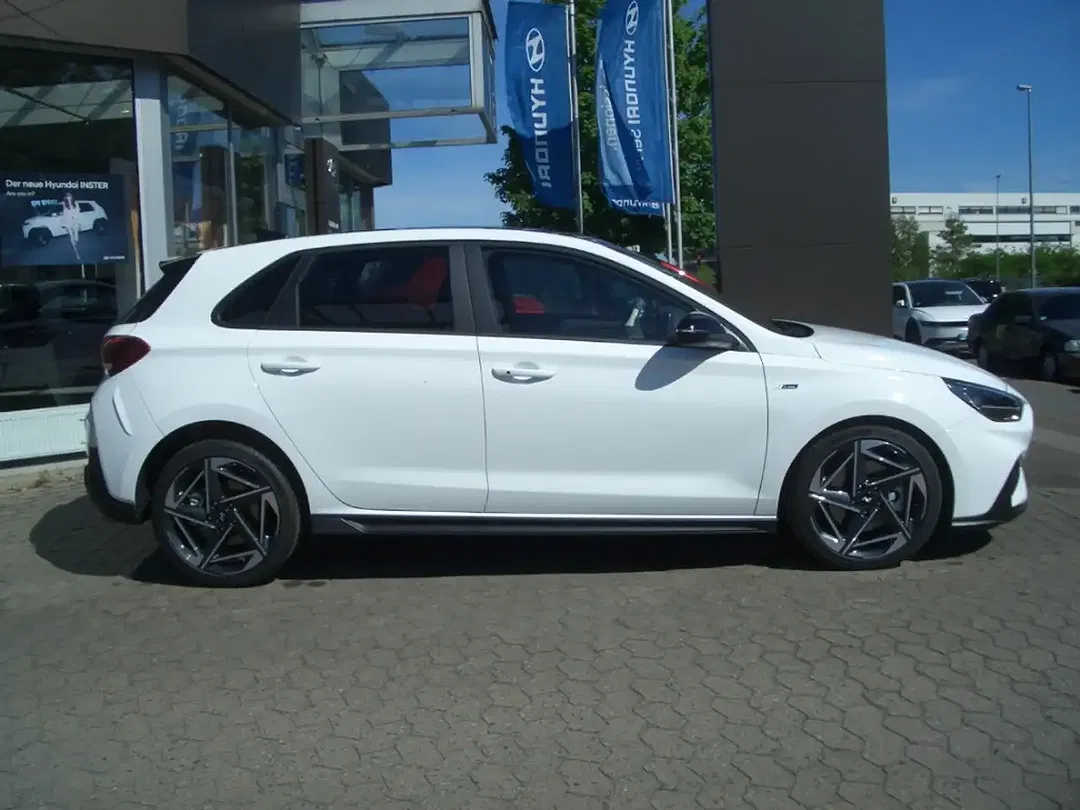 Hyundai i30 - Thumbnail 3
