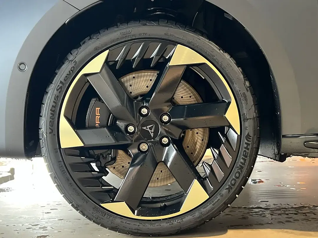 CUPRA Leon - Thumbnail 8