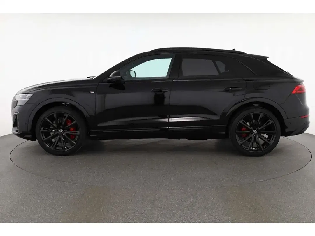Audi Q8 - Thumbnail 4