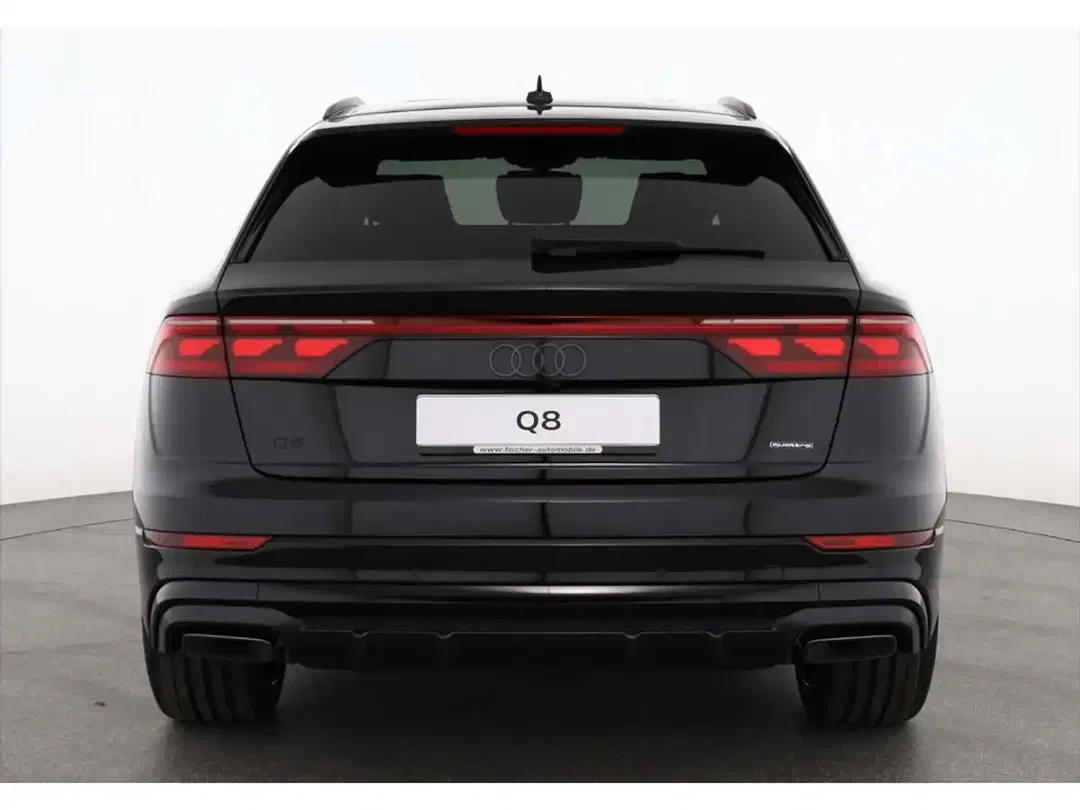 Audi Q8 - Thumbnail 5