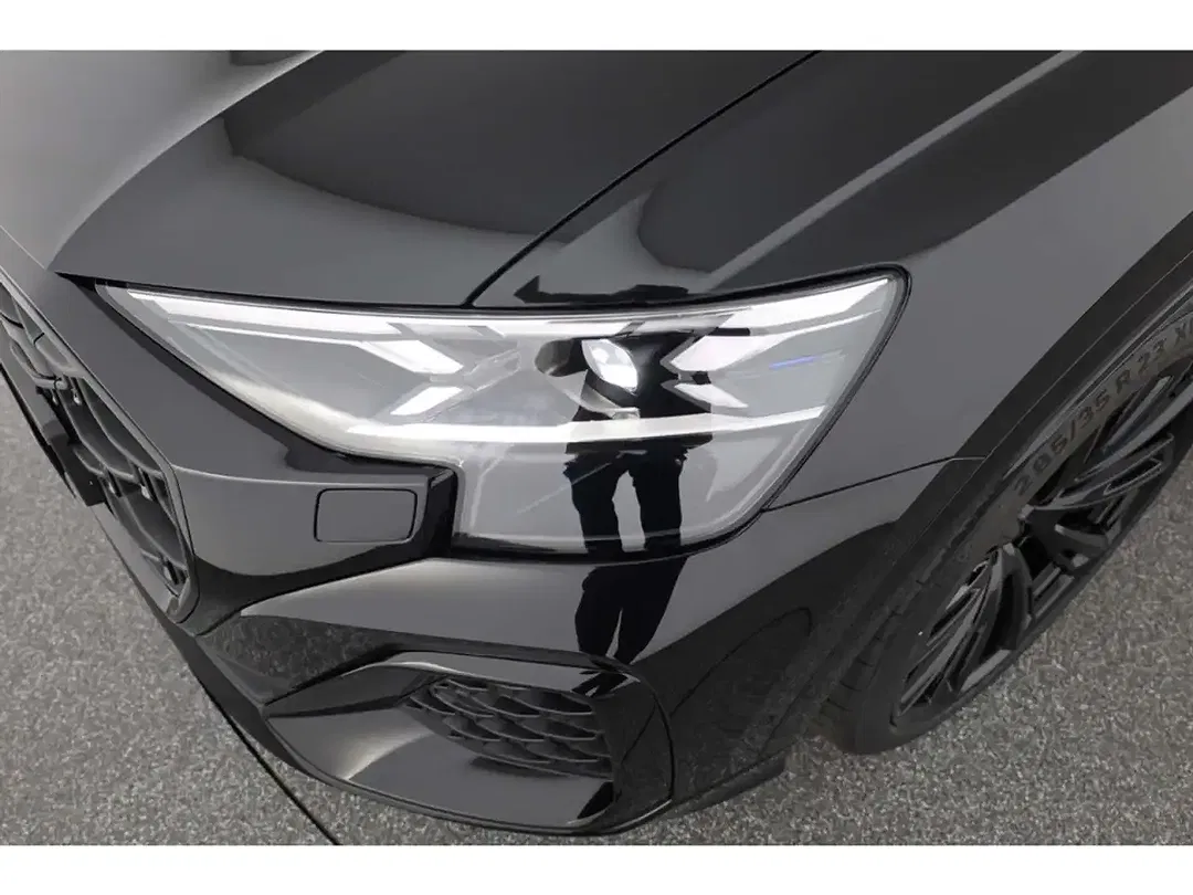 Audi Q8 - Thumbnail 6