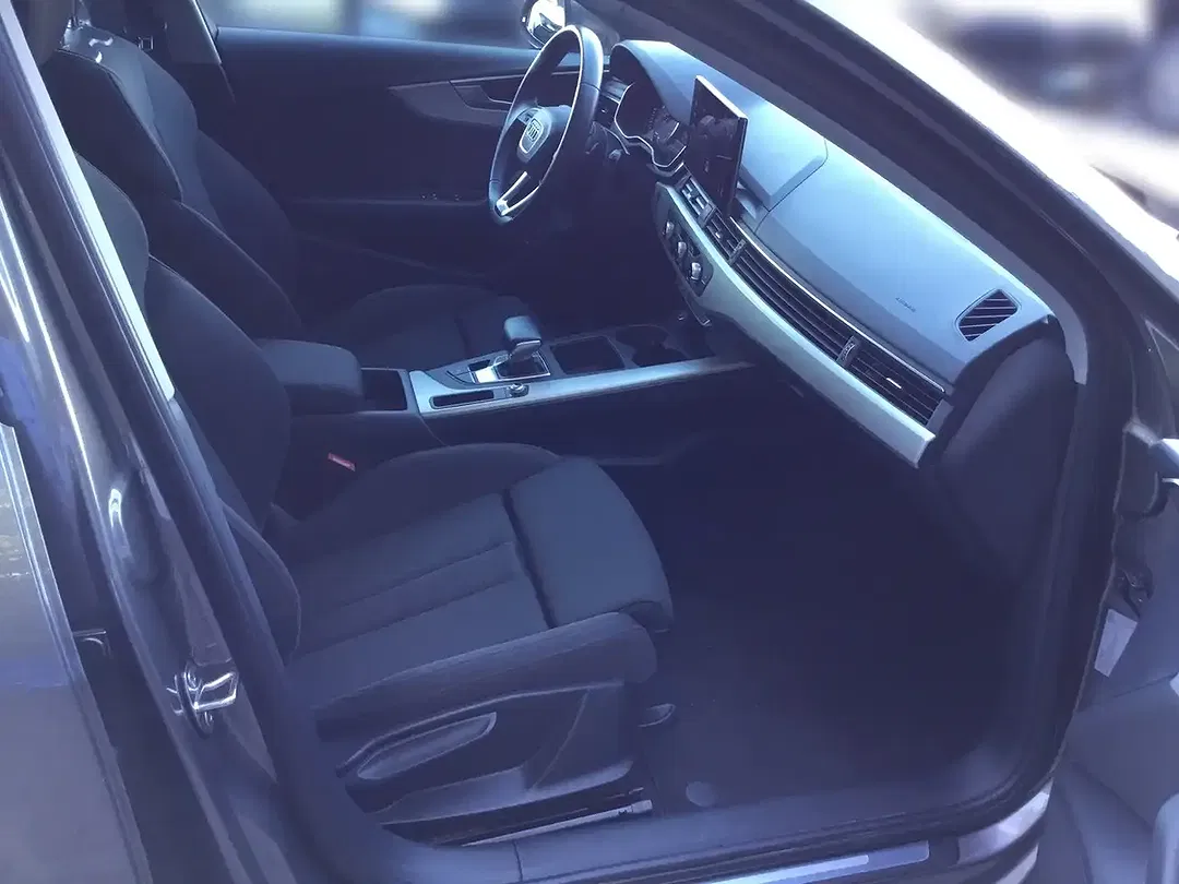 Audi A4 - Thumbnail 7