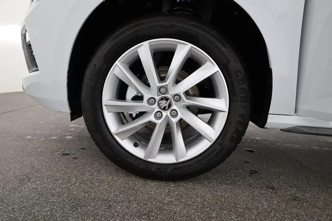 Skoda Kamiq - Thumbnail 13