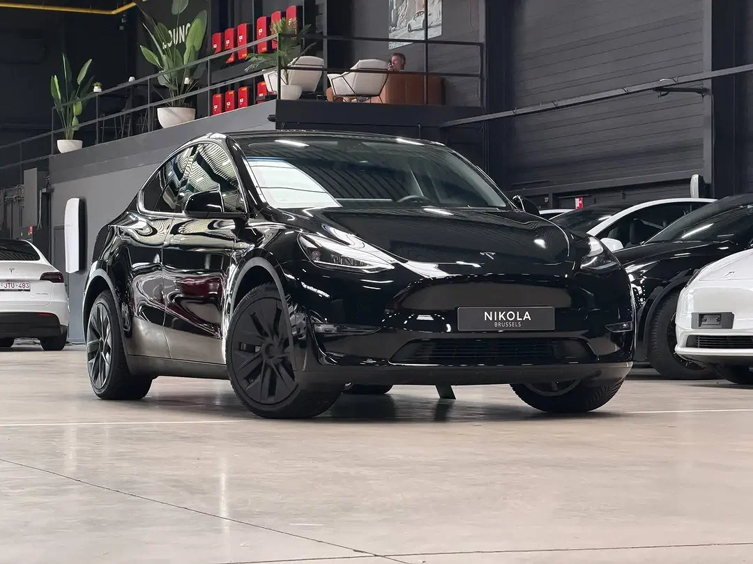 Tesla Model Y - Afbeelding 1