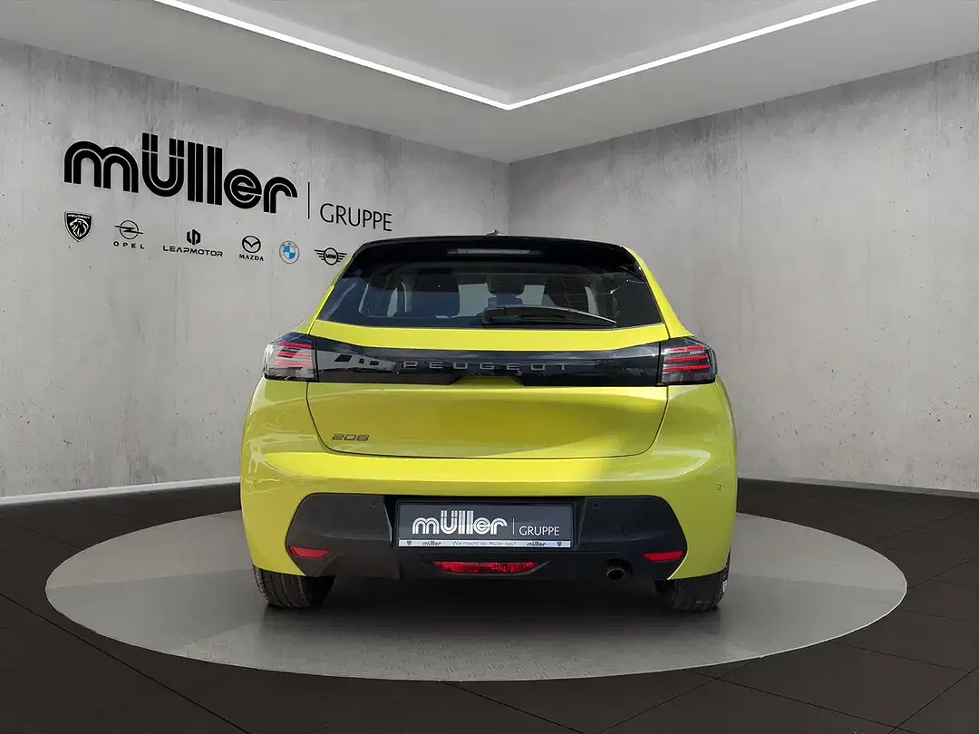 Peugeot 208 - Thumbnail 6