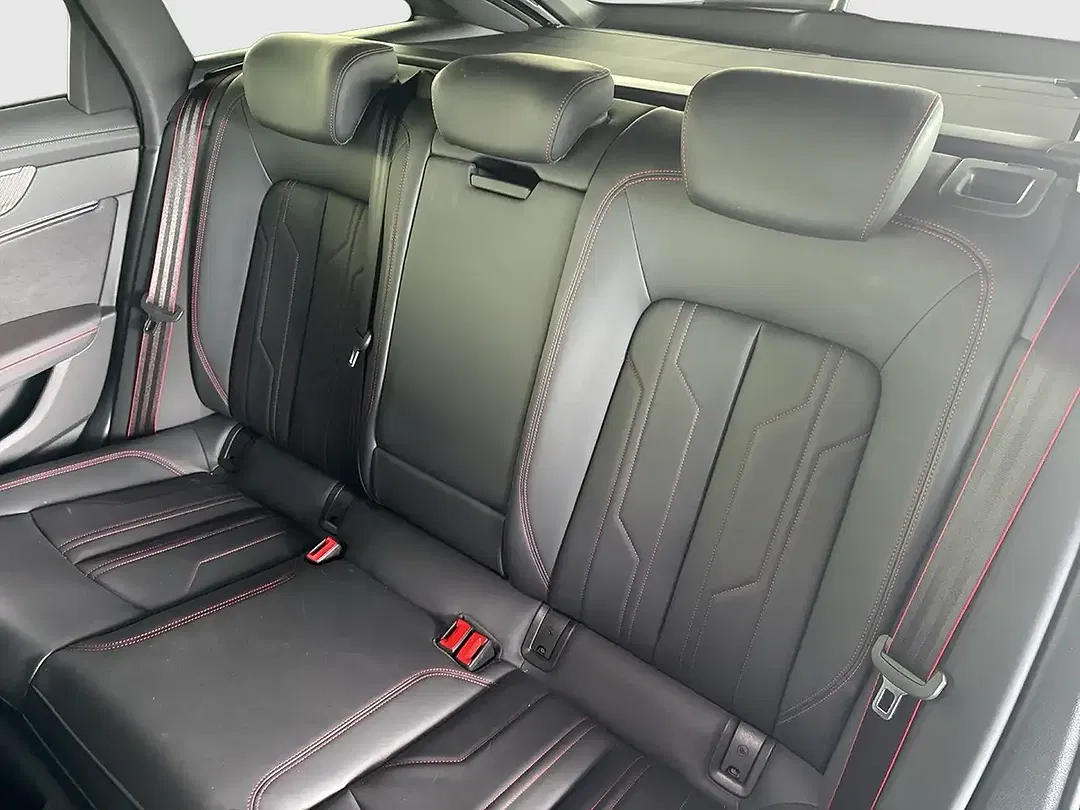 Audi A6 - Thumbnail 11