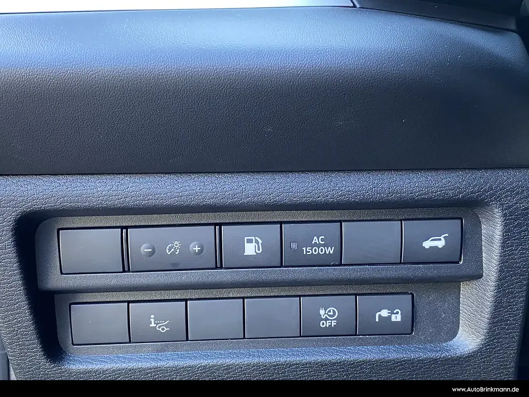 Mitsubishi Outlander - Thumbnail 11
