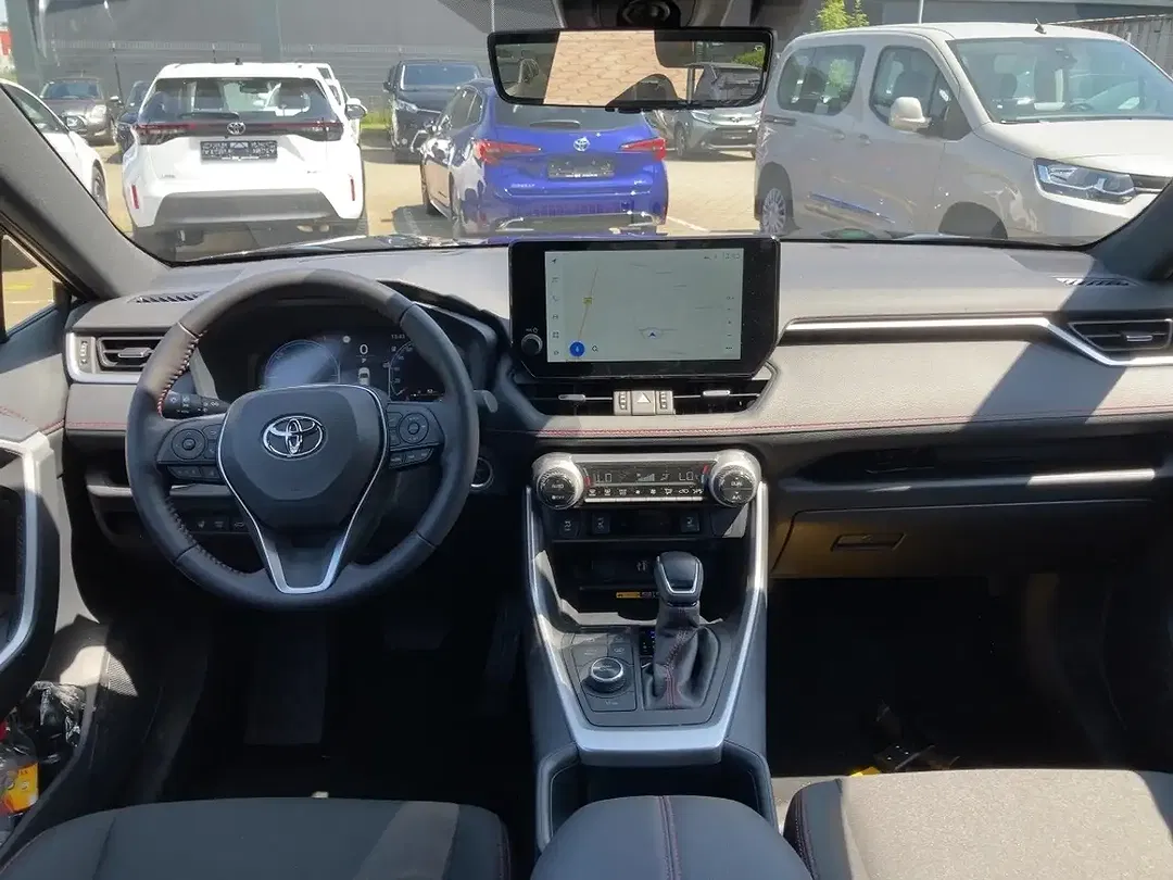 Toyota RAV 4 - Thumbnail 8
