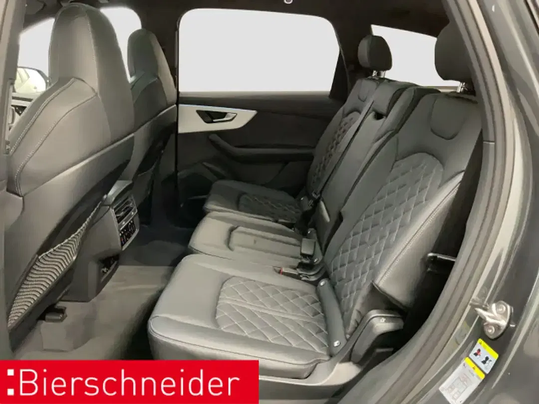 Audi Q7 - Thumbnail 12