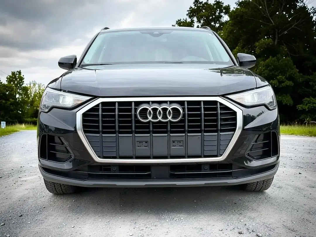 Audi Q3 - Thumbnail 2