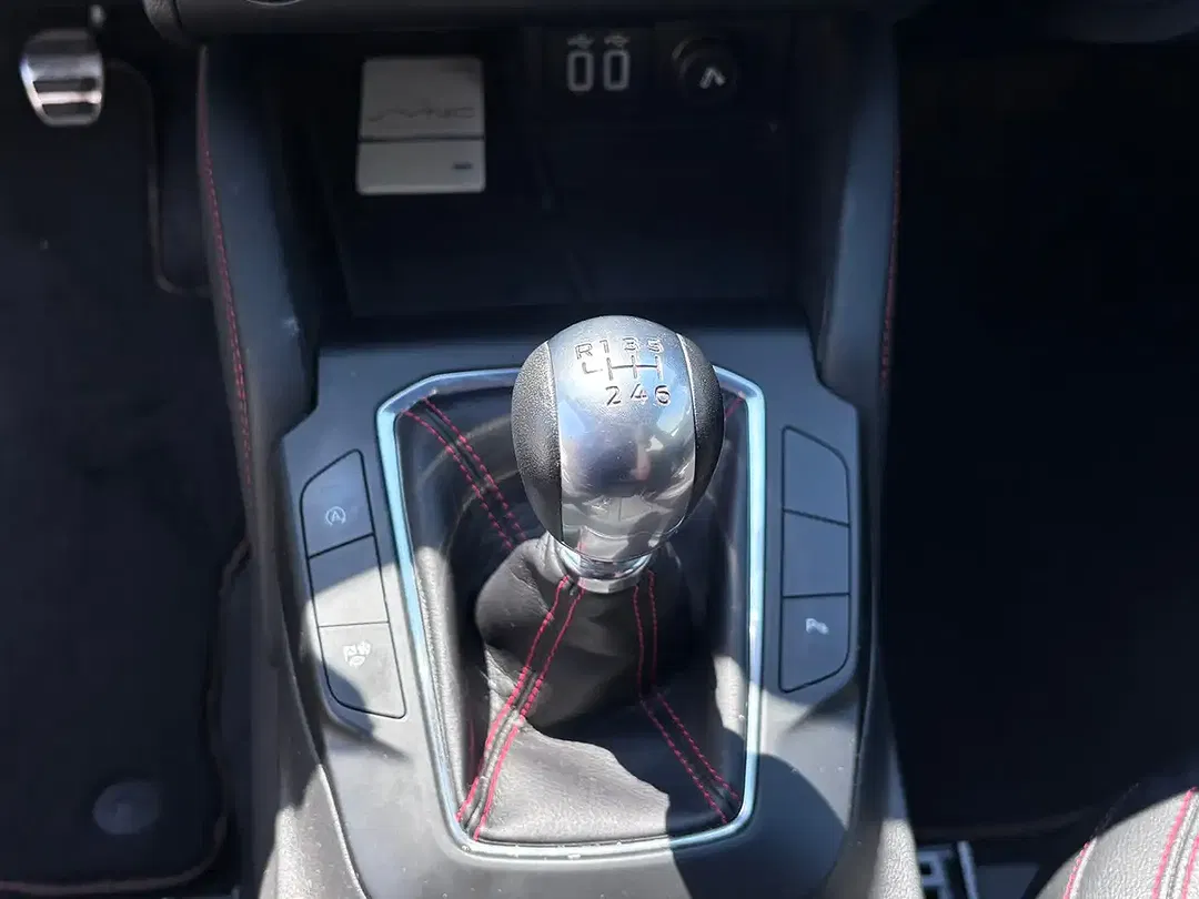 Ford Kuga - Thumbnail 13