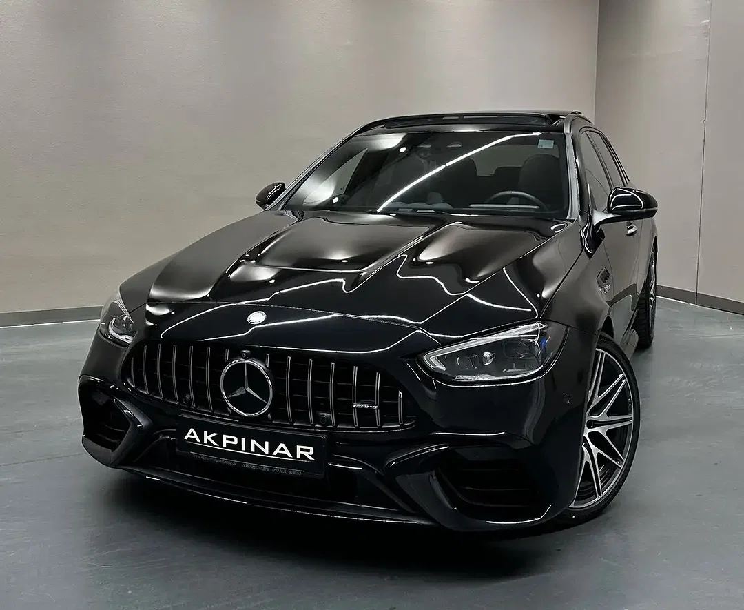 Mercedes-Benz C 63 AMG - Afbeelding 1